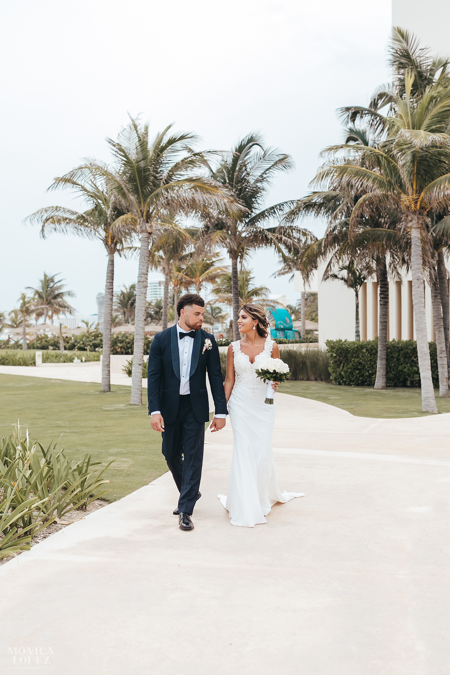 Hyatt Ziva Cancun Wedding by Monica Lopez Photography