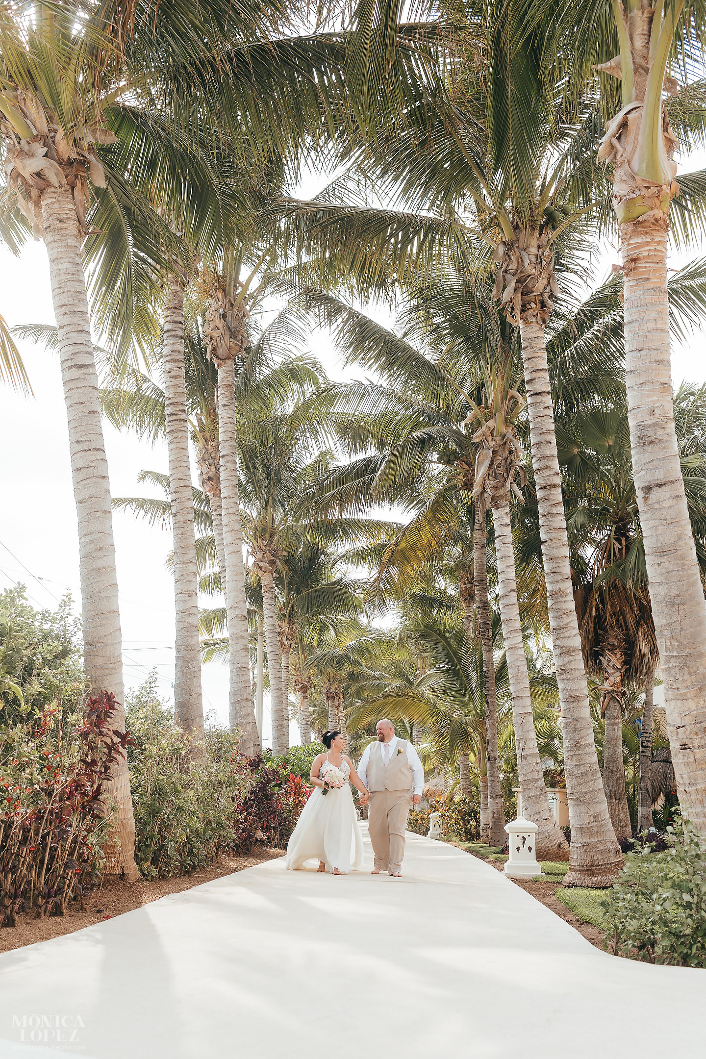 Excellence Riviera Cancun Beach Wedding by Monica Lopez Photography