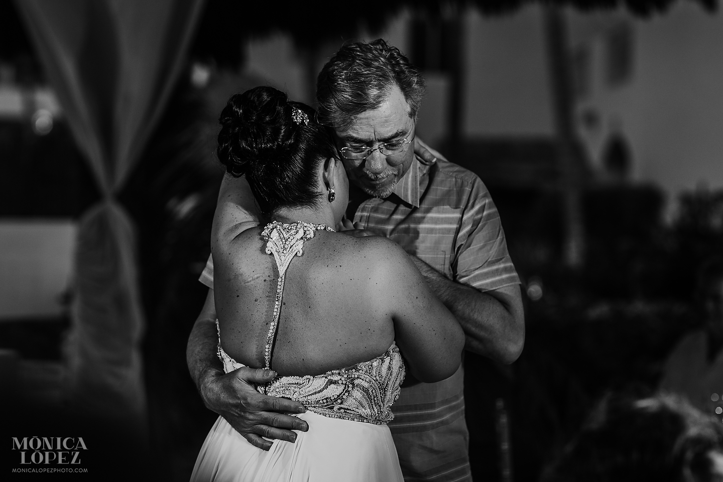 Excellence Riviera Cancun Beach Wedding by Monica Lopez Photography
