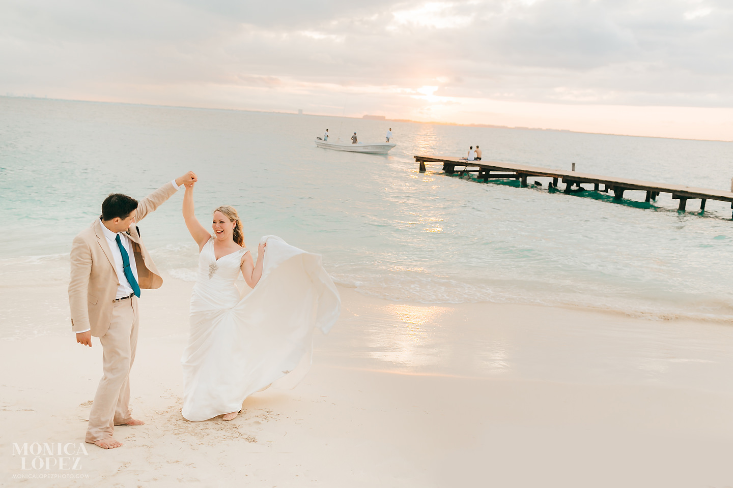Privilege Aluxes Wedding in Isla Mujeres by Monica Lopez Photography