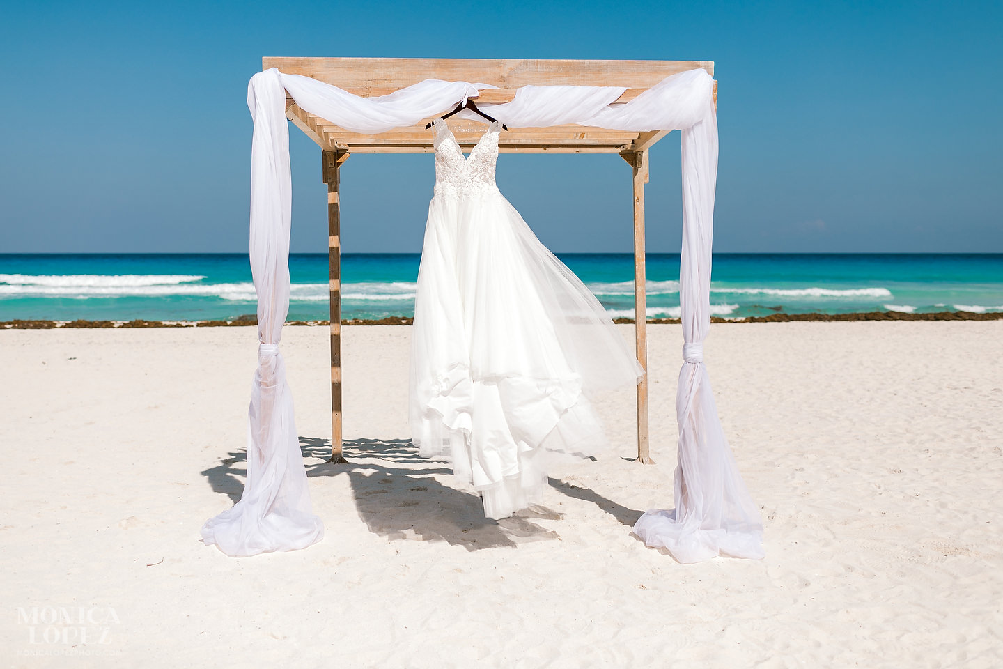 Omni Cancun Wedding by Monica Lopez Photography