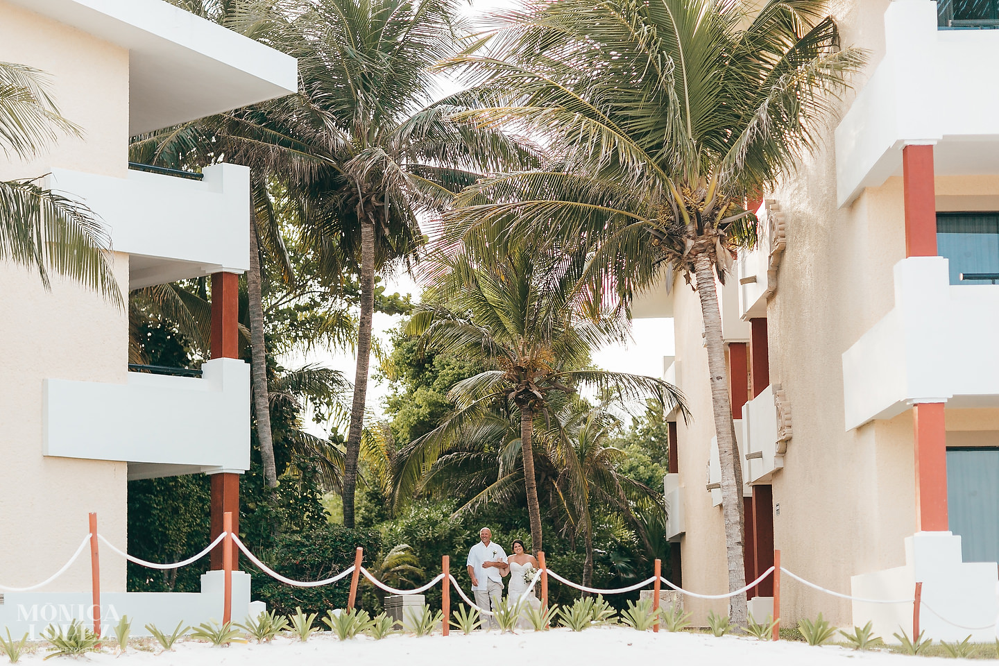 Now Sapphire Riviera Cancun Wedding by Monica Lopez Photography