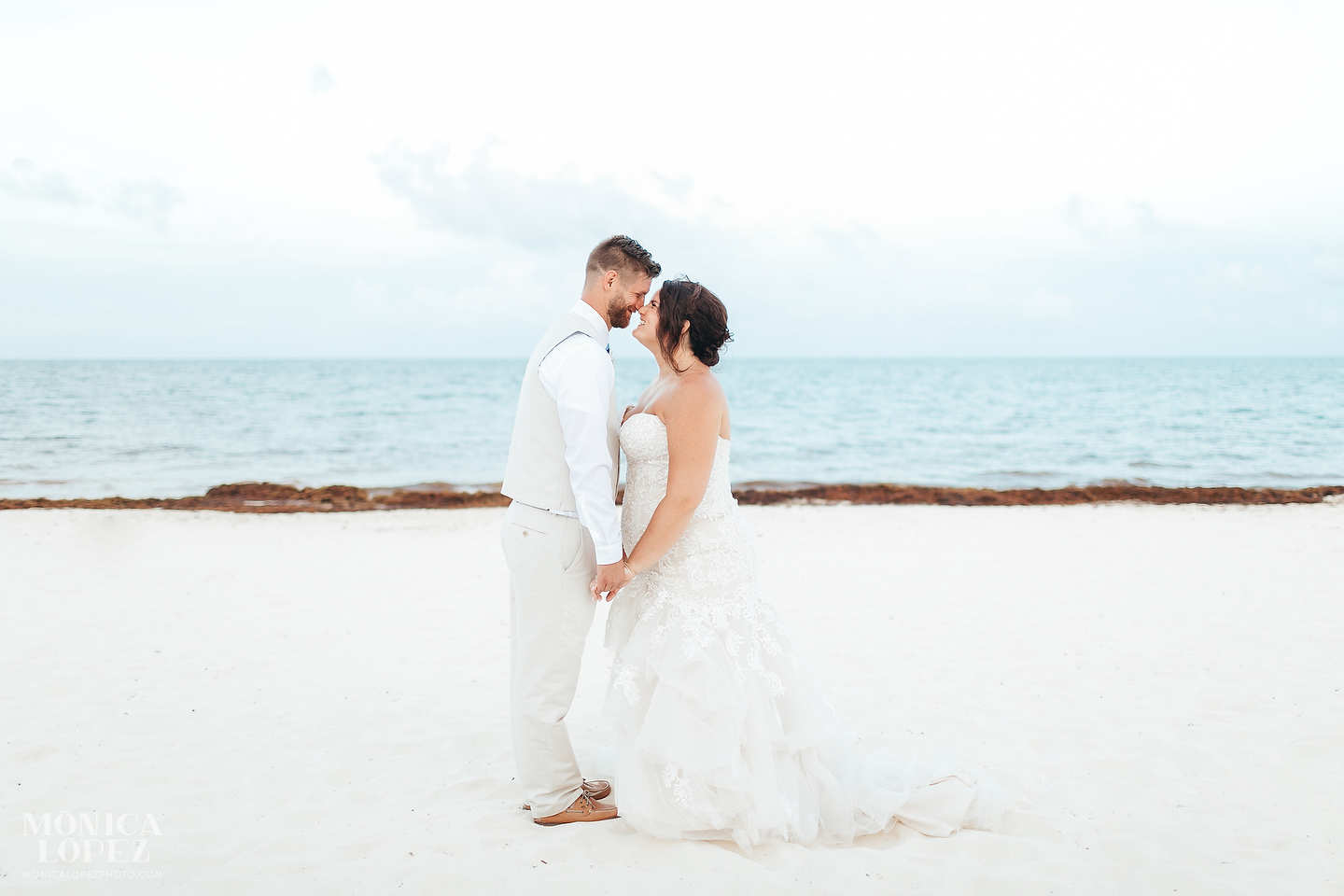 Now Sapphire Riviera Cancun Wedding by Monica Lopez Photography