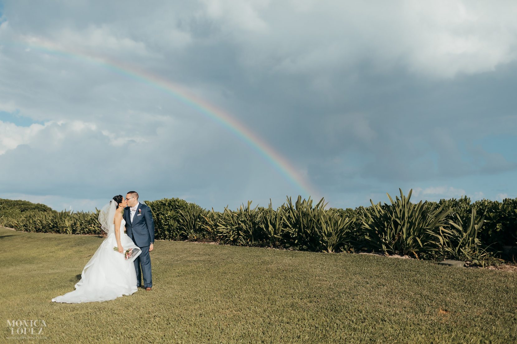 Now Jade Pergola Wedding by Monica Lopez Photography